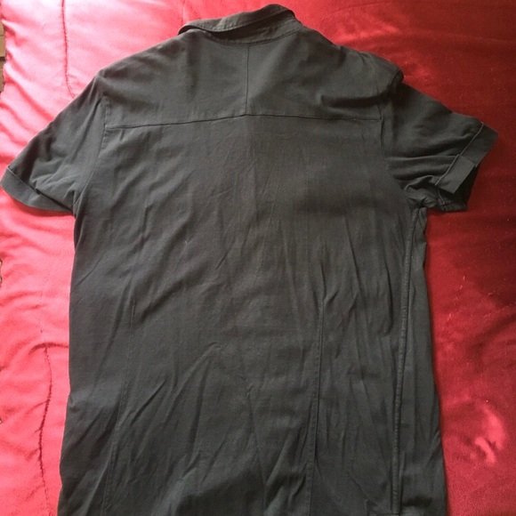 Used H&M Short Sleeve Black Button Shirt - Picture 2 of 3